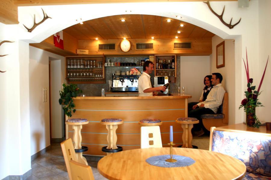 Hotel Mall San Valentino alla Muta Ngoại thất bức ảnh