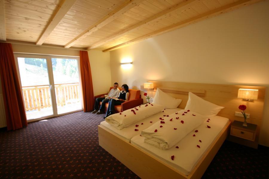 Hotel Mall San Valentino alla Muta Ngoại thất bức ảnh